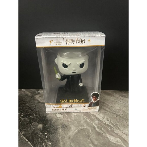 Néw‎ sealed Harry Potter Voldemort bobble head - Picture 1 of 2